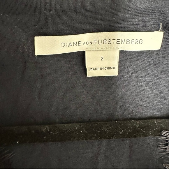 Diane Von Furstenberg Black Lace wrap Dress size 2 - Picture 7 of 10